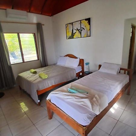 Compass Diving Resort Beloi Ngoại thất bức ảnh