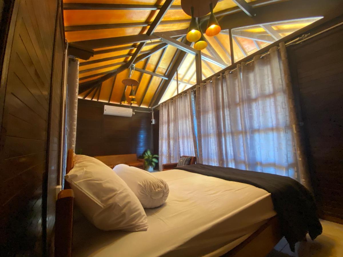 Compass Diving Resort Beloi Ngoại thất bức ảnh