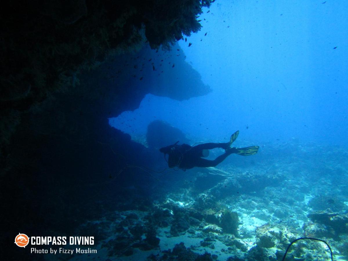 Compass Diving Resort Beloi Ngoại thất bức ảnh